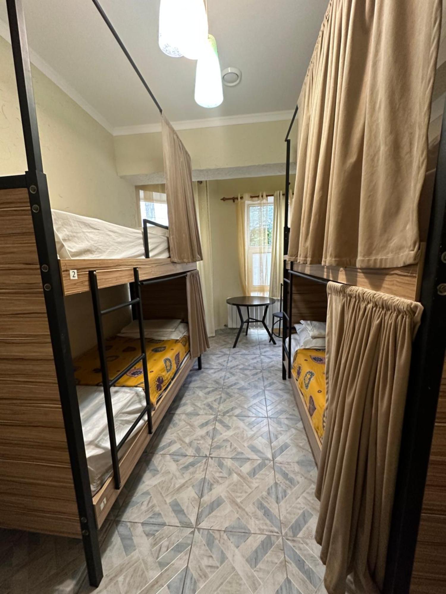 Хостел Sweet Home Бишкек Экстерьер фото